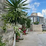 Sunny 2 * Saranda