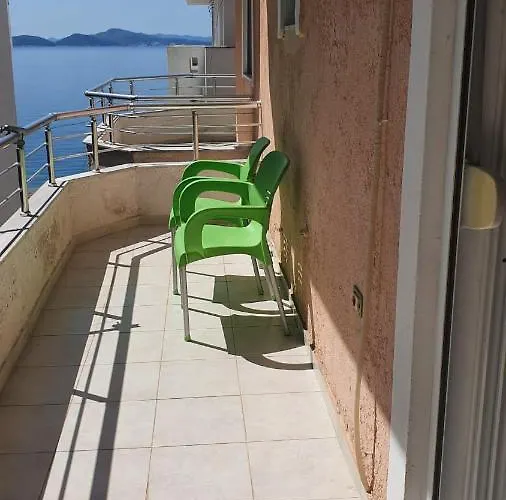 Sunny 2 Apartmán Sarandë